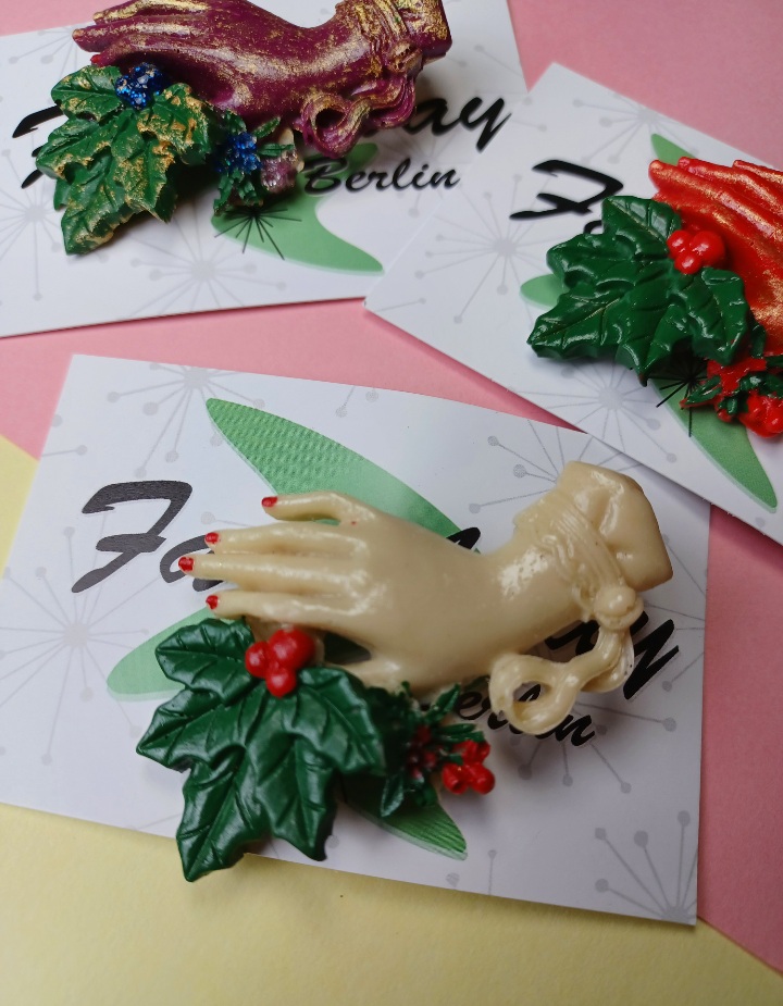 * XMAS RESTOCK * Eternal Holly Victorian Brooch - Image 11