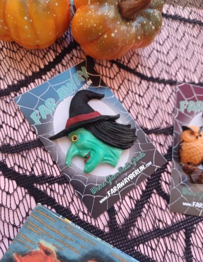 * HALLOWEEN SPECIAL * Mystic Coven Witch Brooch