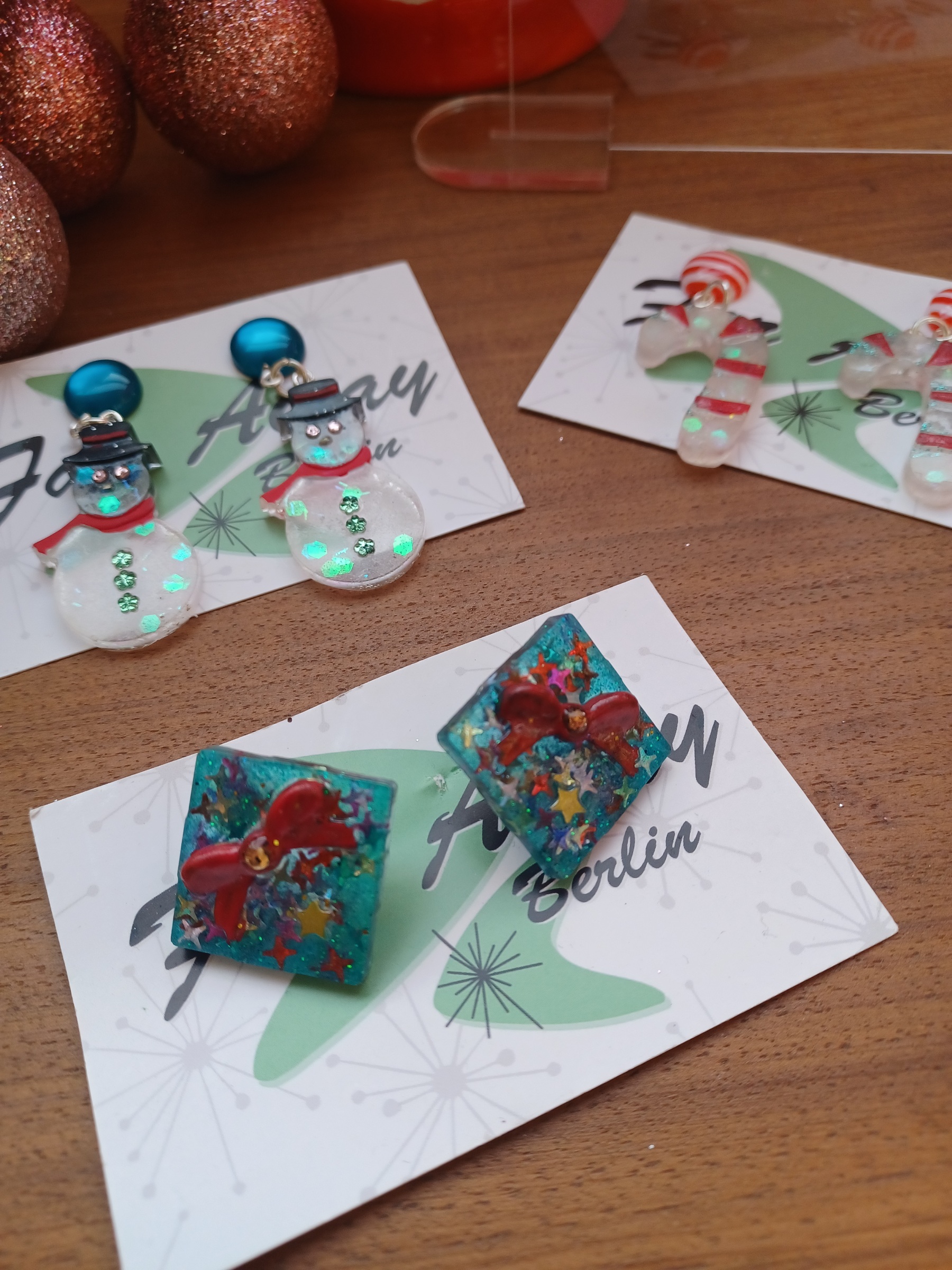 * XMAS SPECIAL* Jingle Wraped Glitter Earrings