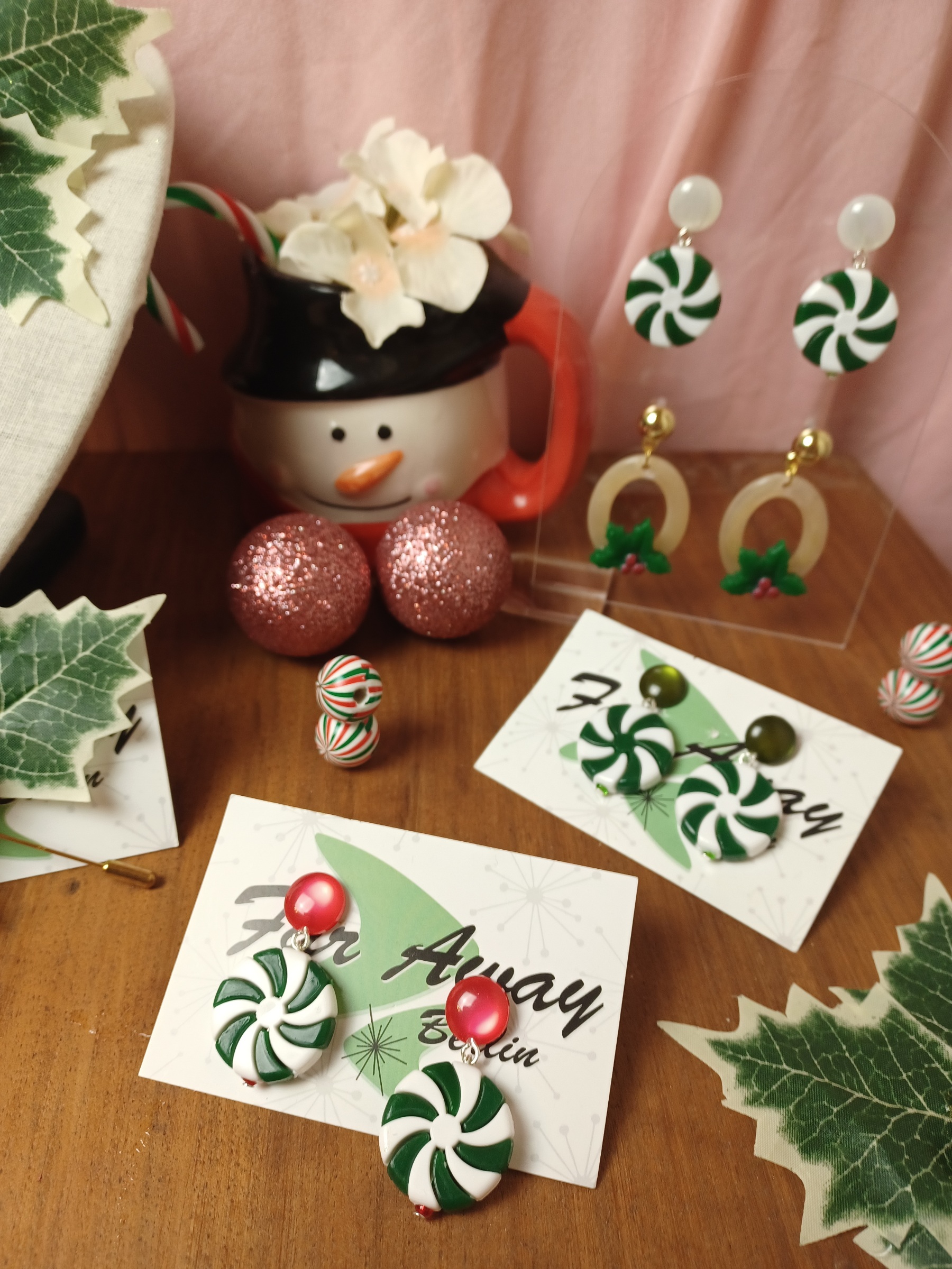 * XMAS SPECIAL * Minty Swirl Earrings - Image 2