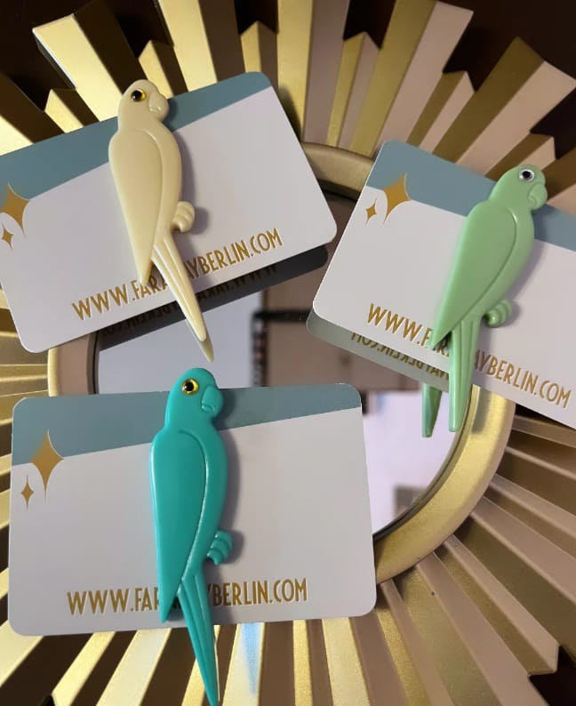 Lola Carioca Parrot Brooch - Image 3